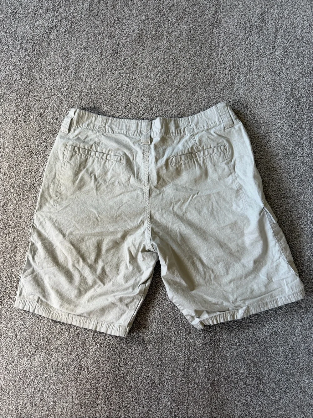 Wrangler Men's Cargo Shorts in Light Khaki